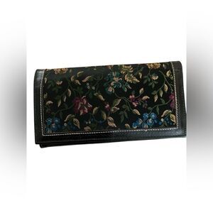 Vintage/Never used leather wallet by Daniel de Paris